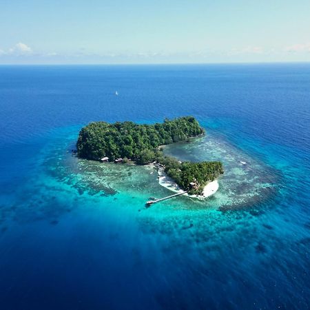Bolilanga Island Resort - Togean Island Angkayo Bagian luar foto
